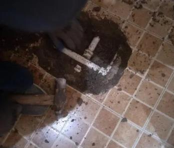 富阳卫生间漏水维修公司为您分享下卫生间渗水如何处理及注意事项